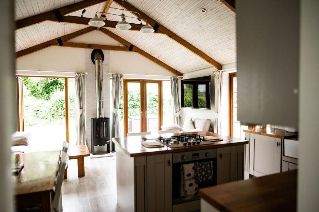 The Anchorage & The Tackleshed Hotel Llancarfan Bilik gambar