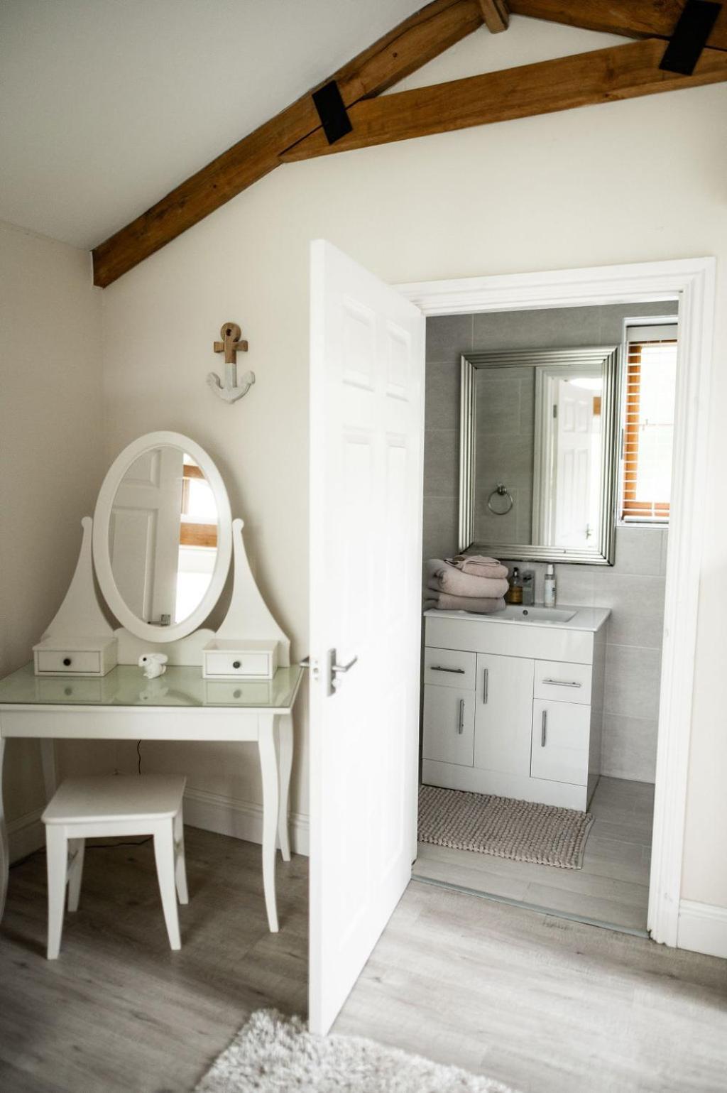 The Anchorage & The Tackleshed Hotel Llancarfan Bilik gambar