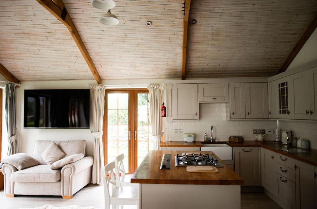 The Anchorage & The Tackleshed Hotel Llancarfan Bilik gambar