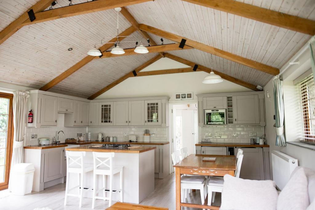 The Anchorage & The Tackleshed Hotel Llancarfan Bilik gambar